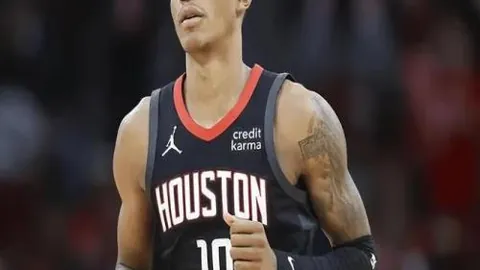 尼克斯魔术合手冲关，哈特贡献三双；猛龙击败步行者再下一城。