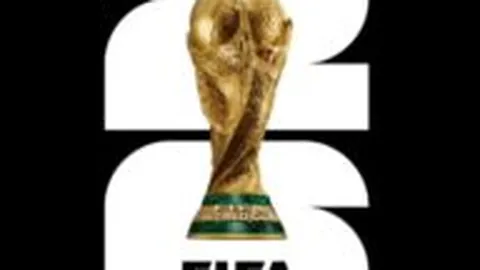 “切尔西欲再追孔德，巴萨续约谈判进行中”