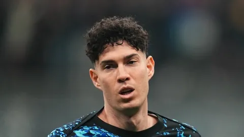 基德隊遭遇流感侵擾，格萊姆斯幽默應對，全隊陷入困境